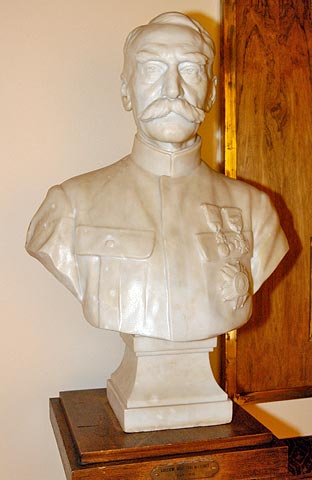 Buste du marchal Gallini, dans la salle d’honneur
