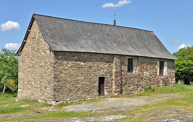 Chapelle St Etienne aprs et avant restauration