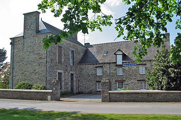 La maison des motards, ancien presbytère